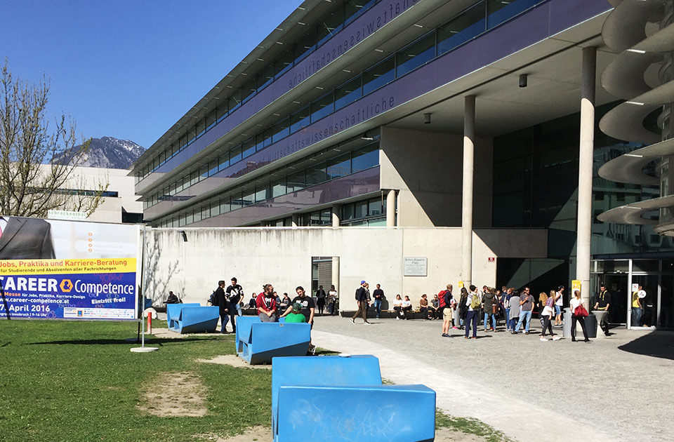 Hochschulstandort und Universitätsstandort Tirol Karrieremesse